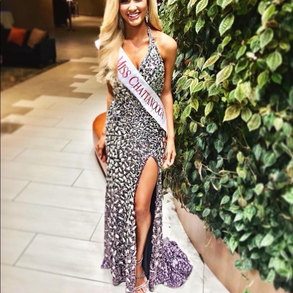 Custom Tony Bowls Gown - Picture 5 of 6